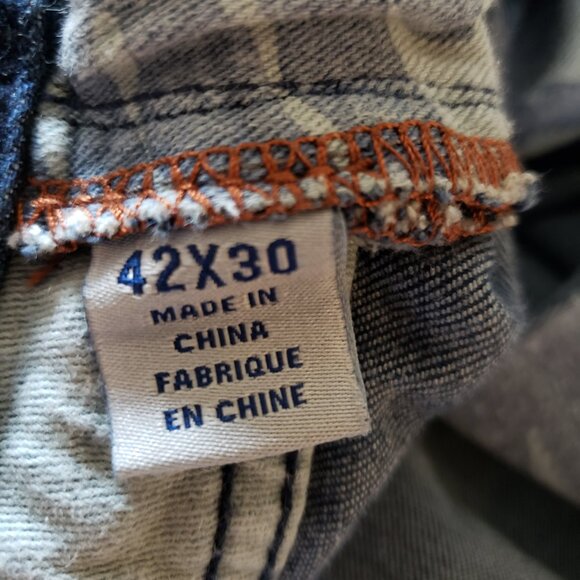 Tommy Bahama Relax Fit Jeans - Size 42x30 - Picture 10 of 12